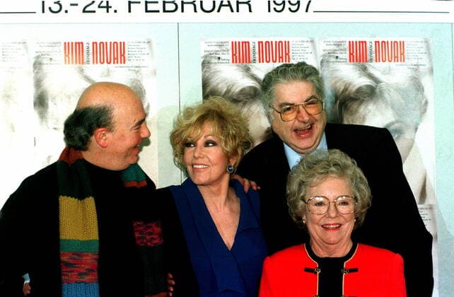 1 Filmfest 97: oVERTIGOÂ¡ Jim KATZ (hat den Film restauriert), Kim NOVAK, Moritz de HADELN (Berlinale), Patricia HITCHCOCK (Tochter von Alfred); Hollywood, actress, Berlinale 1997, *** 1 Filmfest 97 oVERTIGOÂ¡ Jim KATZ restored the film , Kim NOVAK, Moritz de HADELN Berlinale , Patricia HITCHCOCK daughter of Alfred Hollywood, actress, Berlinale 1997, Copyright: xBriganixArt HEINRICHx 00007269_00007269
