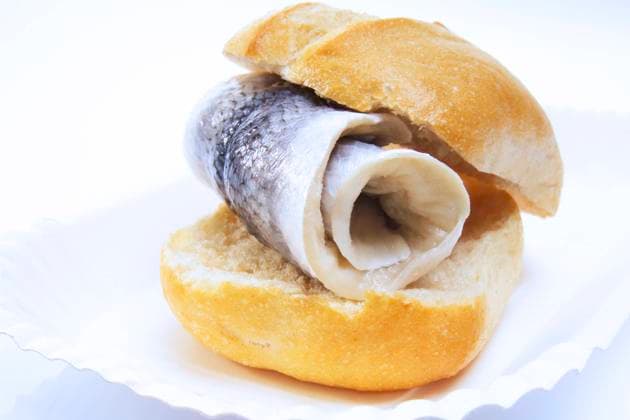 rollmops,fischbrötchen *** pickled herring,fish sandwich fmy-h7o