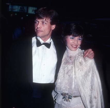 Mark Hamill & wife Marilou York 1977 Photo By John Barrett PHOTOlink Everett Collection (Mark Hamill & wife Marilou York2797) For usage credit please use; Photo by Adam Scull-PHOTOlink.net PUBLICATIONXNOTxINxCANxCHNxFRAxITAxJPNxNORxPOLxRUSxESPxUKxUSA Copyright: xPHOTOlink CourtesyxEverettxCollectionx ASCA017 F4094