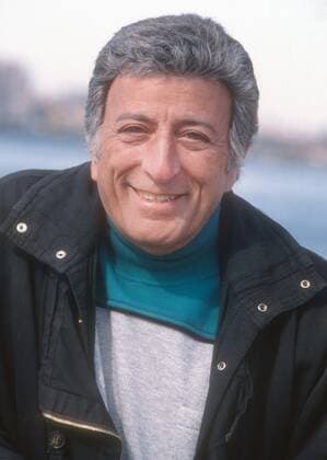 Tony Bennett, 1990. Photo By John Barrett PHOTOlink Everett Collection (Tony Bennett3314) For usage credit please use; PUBLICATIONXNOTxINxCANxCHNxFRAxITAxJPNxNORxPOLxRUSxESPxUKxUSA Copyright: xPHOTOlink CourtesyxEverettxCollectionx ASCA024 F4780