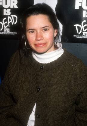Natalie Merchant, 1988, Photo By Michael Ferguson PHOTOlink Courtesy Everett Collection (Natalie Merchant3975) For usage credit please use; Courtesy Everett Collection PUBLICATIONXNOTxINxCANxCHNxFRAxITAxJPNxNORxPOLxRUSxESPxUKxUSA Copyright: xPHOTOlink CourtesyxEverettxCollectionx ASCA027 F4011