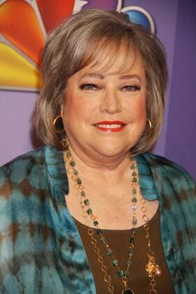 Kathy Bates, 2011, Photo By John Barrett PHOTOlink Courtesy Everett Collection (Kathy Bates1076) For usage credit please use; Courtesy Everett Collection PUBLICATIONXNOTxINxCANxCHNxFRAxITAxJPNxNORxPOLxRUSxESPxUKxUSA Copyright: xPHOTOlink CourtesyxEverettxCollectionx ASCA032 F4194
