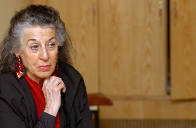 1 Portrait: Lea Rosh im Gespräch in der Berliner Philharmonie, Portraet, Porträt, Publizistin, quer, halbtotale, medium, horizontal, Musik, Berlin Deutschland, Germany *** 1 Portrait Lea Rosh in conversation in the Berlin Philharmonie, portrait, publicist, t.s., semi-total, medium, horizontal, music, Berlin Germany, Germany Copyright: xBRIGANI-ART HEINRICHx BriganiArt_00068335_00068335