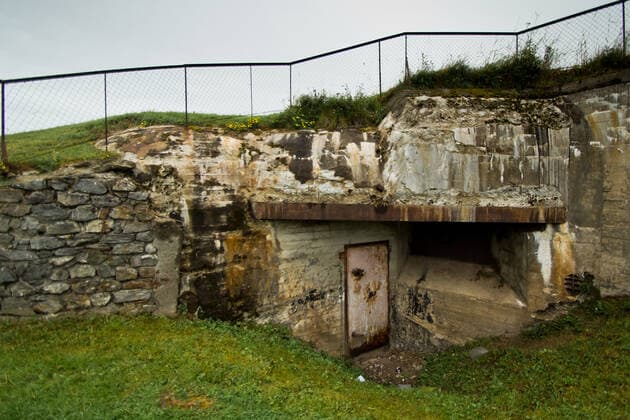 bunker *** bomb shelter frc-jhd