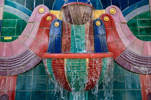 brunnen,hundertwasser