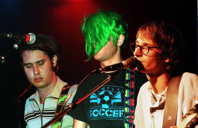 27 Konzert 97: Tocotronic (Montage: m h), v. l. Dirk von Lowtzow, Sänger & Gitarrist, Jan Müller, Bassist, Arne Zank, Hamburger Schule, deutschsprachig, Gitarre, Hamburger Schule, Punky Pop, Musik, b, Bass, Baß, Arne eigentlich drummer, hier in der Montage singt er aber, *** 27 Concert 97 Tocotronic montage m b , f l Dirk von Lowtzow, singer guitarist, Jan Müller, bassist, Arne Zank, Hamburger Schule, German speaking, guitar, Hamburger Schule, Punky Pop, music, b, bass, bass, Arne actually drummer, but here in the montage he sings, Copyright: xPOP-EYE Morlokx 00010531_00010531