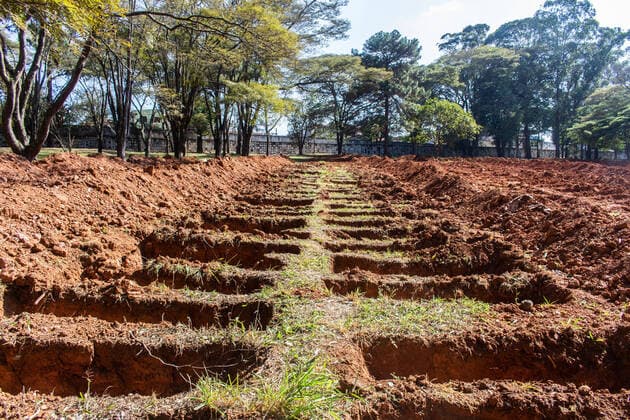 May 16, 2020, Sao Paulo, Brazil: Sao Paulo City was government installs refrigerated cold storage chambers in the cemetery of Vila Formosa, on the east side of the capital. The largest cemetery in Latin America received two containers and they will be used when the site records 400 burials a day. Due to the coronavirus pandemic (covid-19), lighting towers were also installed to make night burials possible. Sao Paulo Brazil - ZUMAn293 20200516_znp_n293_005 Copyright: xVanxCamposx