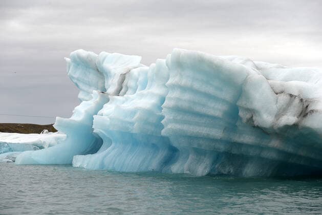 IMAGO Nature: Unsere Erde, Klimawandel, Arktische und Antarktische Eisschmelze gletschersee,eisberg,jökulsarlon *** glacial lake,iceberg,jökulsarlon gwr-olj