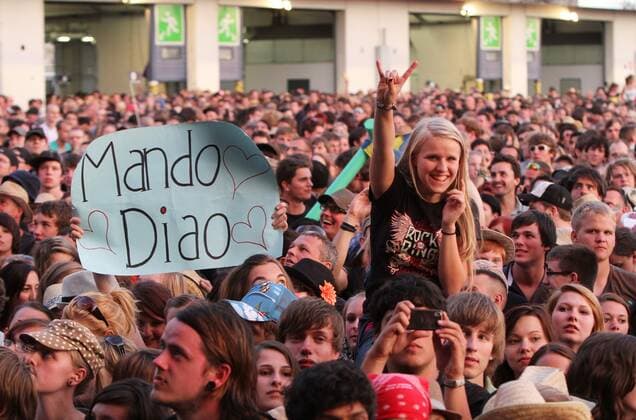 77 Mando Diao, live bei Rock am Ring Festival 2011 am Nuerburgring, Festival, Publikum, Zuschauer, Fans, Crowd, fan, feature, features, Openair, open air, music, Musik, Nuerburgring Germany, Deutschland *** 77 Mando Diao, live at Rock am Ring Festival 2011 at Nuerburgring, Festival, audience, spectators, fans, crowd, fan, feature, features, openair, open air, music, music, Nuerburgring Germany, Germany Copyright: xPOP-EYE Gabschx 00251466_00251466