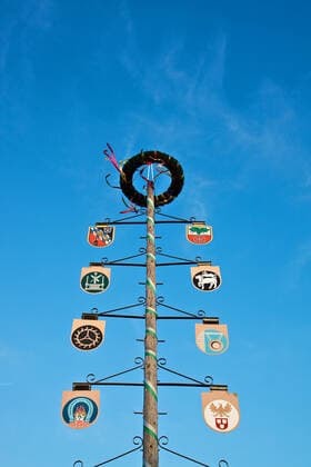 maibaum,zunftzeichen *** maypole,zumpft sign lsz-fq2