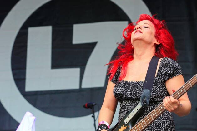 121 L7, bassist Jennifer Finch performs live at Zitadelle, June 08.2015, Punk, Grunge, Berlin Deutschland, Germany *** 121 L7, bassist Jennifer Finch performs live at Zitadelle, June 08 2015, Punk, Grunge, Berlin Germany, Germany Copyright: xPOP-EYE ChristinaxKratschx 10017800_L7_4589