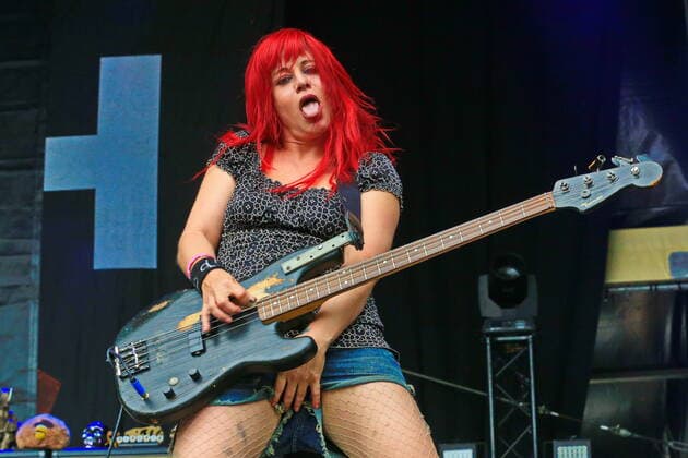 121 L7, bassist Jennifer Finch performs live at Zitadelle, June 08.2015, Punk, Grunge, Berlin Deutschland, Germany *** 121 L7, bassist Jennifer Finch performs live at Zitadelle, June 08 2015, Punk, Grunge, Berlin Germany, Germany Copyright: xPOP-EYE ChristinaxKratschx 10017811_L7_4684