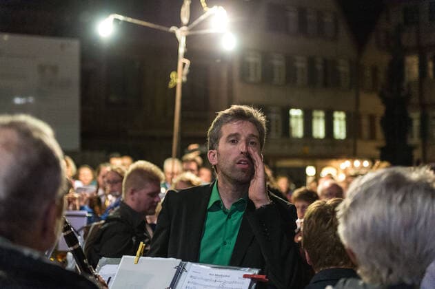 Tuebingen Themenfoto, Boris Palmer, Oberbuergermeisterwahl Tuebingen, Wahlparty, Boris Palmer, 19.10.2014 Boreis Palmer ruft jemandem etwas zu, Themenfoto, Boris Palmer, Oberbuergermeisterwahl Tuebingen, Wahlparty, Boris Palmer, 19.10.2014, *** Tuebingen theme photo, Boris Palmer, Tuebingen mayors election, election party, Boris Palmer, 19 10 2014 Boreis Palmer calls something to someone, theme photo, Boris Palmer, Tuebingen mayors election, election party, Boris Palmer, 19 10 2014, Copyright: xEibner-Pressefotox EP_SWA