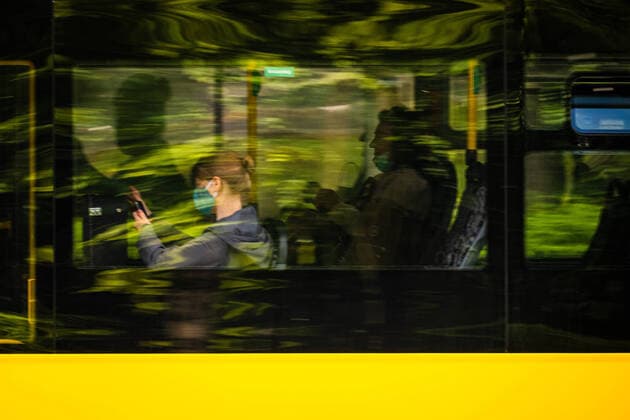 19.05.2020,Berlin,Deutschland,GER, die Stadt in Zeiten der Corona Pandemie.BVG Autobus Fahrgäste mit Mund Nasenschutz Masken