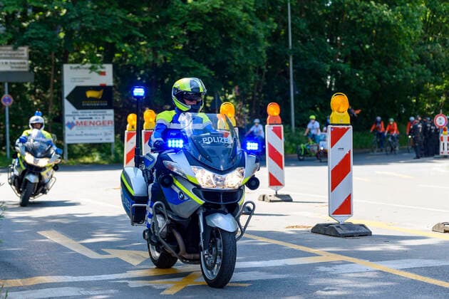 Aktion zum Bürgerbegehren Radentscheid Nürnberg 2020: für ein sicheres Miteinander auf dem Volksfestplatz. Nürnberg, 21.05.2020