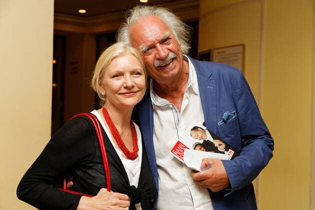 981 Achim Wolff und Ehefrau Rita Feldmeier bei der Premiere der Komoedie Der Mann, der sich nicht traut am 09.08.2015 im Theater am Kurfuerstendamm in Berlin - Berlin Berlin Deutschland, Germany *** 981 Achim Wolff and his wife Rita Feldmeier at the premiere of the comedy Der Mann, der sich nicht trauen ?35? to not dare on 09 08 2015 at the Theater am Kurfuerstendamm in Berlin Berlin Germany, Germany Copyright: xPOP-EYE PrimaLuxx 10024682_Wolff_10009