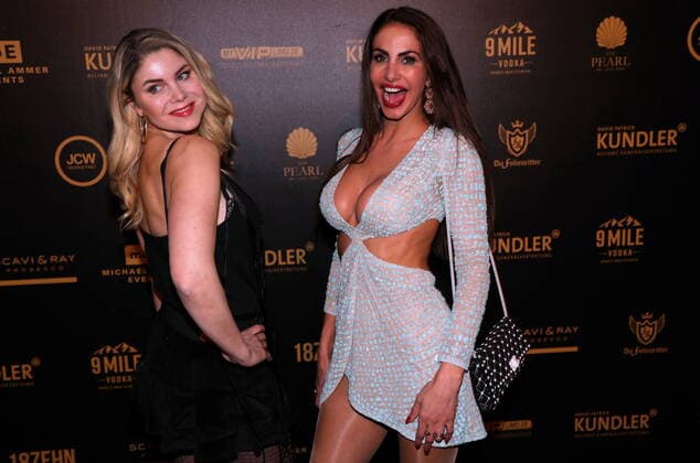 127 Yvonne Woelke, Janina Youssefian, Fashion TVModelNacht, The Pearl, 16.01.2020 Berlin Deutschland, Germany *** 127 Yvonne Woelke, Janina Youssefian, Fashion TVModelNacht, The Pearl, 16 01 2020 Berlin Germany, Germany Copyright: xPOP-EYE RenexduxVinagex 10126501_1C2A1749