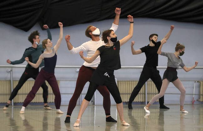 MINSK, BELARUS - MAY 22, 2020: Dancers of the National Academic Bolshoi Opera and Ballet Theater of the Republic of Belarus during a rehearsal of the ballet production of Edvard Grieg s Peer Gynt staged by Sergei Mikel at the small stage of Belarus Bolshoi Opera and Ballet Theater; the ballet is scheduled to premiere on September 8, 2020. Natalia Fedosenko TASS  TS0DA00B