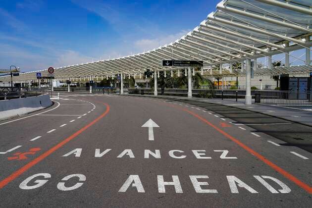 Aeroport de Nice suite a la crise de Covid 19 NEWS : Covid 19 Coronavirus en France - Nice - 22 05 2020 NorbertScanella PanoramiC 