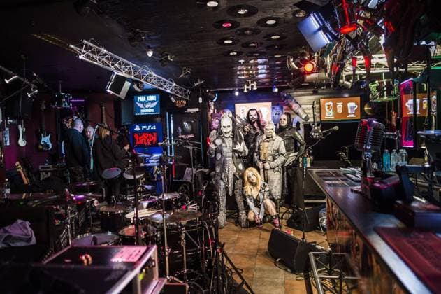 News Bilder des Tages Finnish hard rock band Lordi before 3 hours Lordi Scream Stream - Scarctic Circle Gathering gig in Rovaniemi, at the Arctic Circle in Finland, on Friday May 22, 2020. Lordi is celebrating the 14th anniversary of the Eurovision Song Contest victory this week and is offering something special for their audience during these hard Corona times. Rovaniemi Finland  Copyright: xJounixPorsangerx LKFTVX20200522221329ATRL