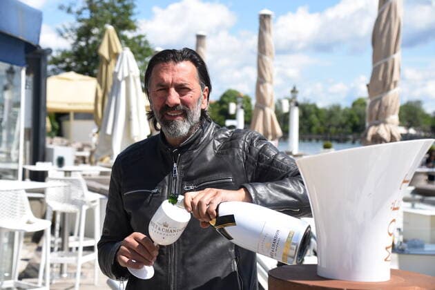 Ugo Crocamo Wirt HÕugos Beach Bar am Undosa Restaurant Starnberg 24.05.20 am Starnbergersee Starnberg