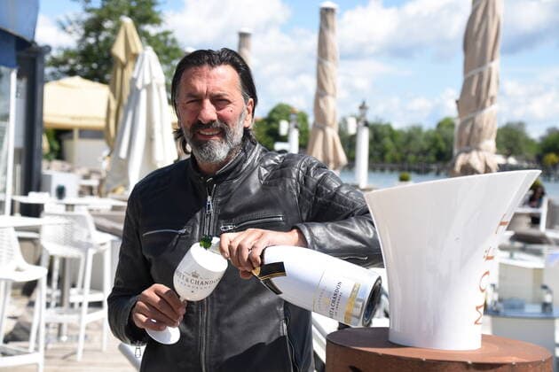 News Bilder des Tages Ugo Crocamo Wirt HÕugos Beach Bar am Undosa Restaurant Starnberg 24.05.20 am Starnbergersee Starnberg