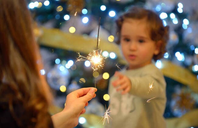 mädchen,silvester,wunderkerze *** girl,new years eve,sparkler pr8-iz0,model released, Symbolfoto