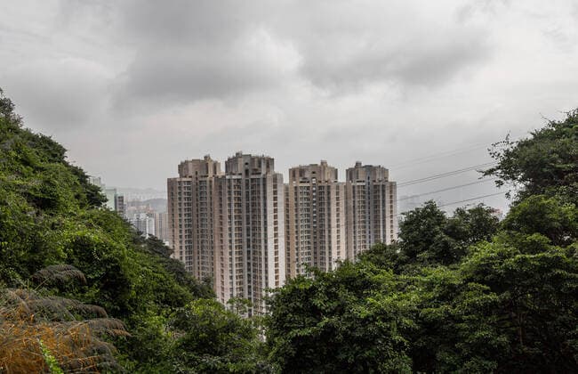 IMAGO Creative: Stadt-Dichotomien hongkong,hochhäuser,lion rock hill *** hong kong,skyscrapers,lion rock hill sj8-hsf
