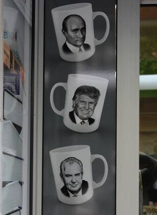 The chairman of the Holocaust Victims Fund, Michal Klima, has filed a criminal complaint against the publication of a calendar featuring Nazi leaders by the Nase vojsko publishers. The Israeli and German ambassadors to Prague also criticised the calendar. Mugs in the shop of the Nase vojsko (Our Army) publisher in Prague, Czech Republic, May 26, 2020. (CTKxPhoto MilosxRuml) CTKPhotoF202005270129601