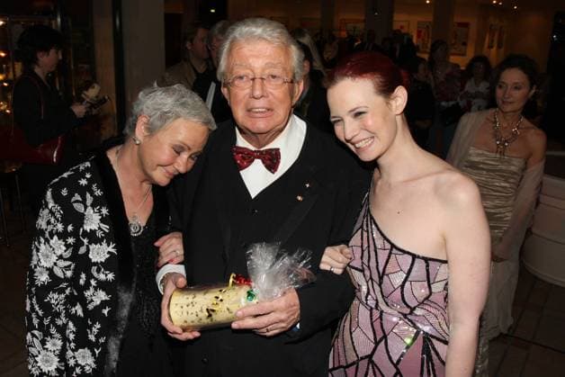 8 TV: Ragnhild Ehefrau, Dieter Thomas, Saskia Heck Tochter, Danke Dieter Thomas Heck!, Große Gala zum 70. ZDF, Familie, Fernsehen, Party, After Show, Berlin Deutschland, Germany *** 8 TV Ragnhild Wife, Dieter Thomas, Saskia Heck Daughter, Thank you Dieter Thomas Heck , Grand Gala for the 70 ZDF, Family, Television, Party, After Show, Berlin Germany, Germany Copyright: xBRIGANI-ART Bartillax 00147144_00147144