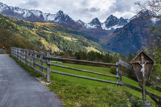 Herbst im Kaunertal, mit Kaunergrat, Oesterreich, Tirol, Naturpark Kaunergrat autumn at the Kauner Valley with Kauner Ridge, Austria, Tyrol, Naturpark Kaunergrat BLWS617632