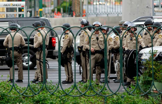 May 31, 2020, Las Vegas, Nevada, USA: Police patrol a Black Lives Matter march on the Strip Sunday, May 31, in Las Vegas. The protest, which is one of many across the US this weekend, is in response to the recent death of Minneapolis man G. Floyd, who died in police custody. Las Vegas USA - ZUMAc98_ 20200531_sha_c98_679 Copyright: xRondaxChurchillx