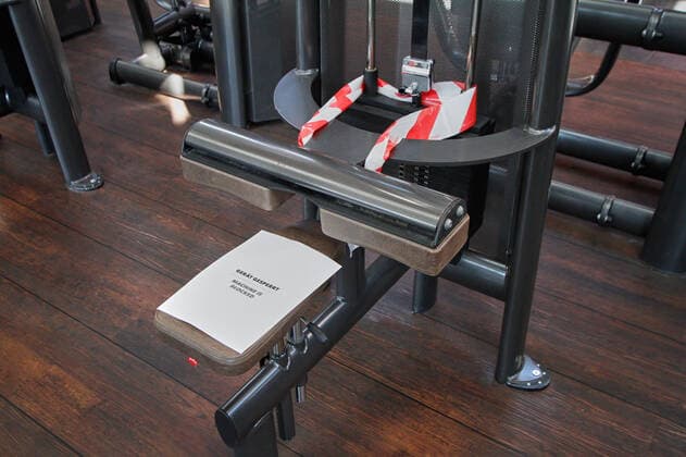 Wiedereroeffnung des JOHN REED Fitness Music Clubs im Berliner Prenzlauer Berg. Ab 2.Juni 2020 duerfen die Fitnessstudios in Berlin wieder oeffnen. JOHN REED zeigt die Umsetzung der Hygiene- und Verhaltensregeln nach Vorgaben der Politik und Behoerden. Wiedereroeffnung JOHN REED Fitness Music Clubs