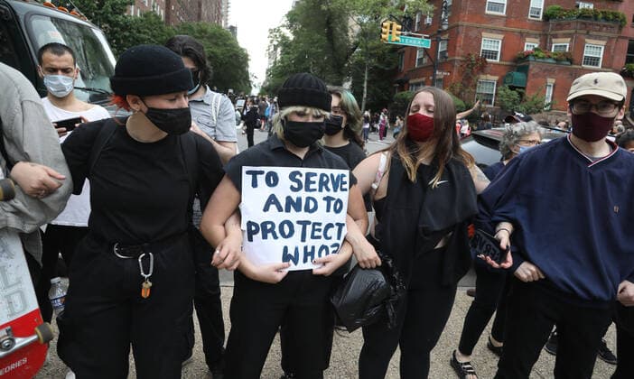 June 2, 2020, New York, New York, USA: Protesters march on the Upper East Side near the Mayor s residence, in support of justice for George Floyd, a black man who was murdered by Minneapolis police. New York USA - ZUMAk03_ 20200602_zaf_k03_057 Copyright: xNancyxKaszermanx