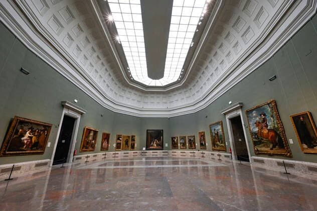 Am Samstag den 06.06. wird das Museo del Prado nach der vorübergehenden Schließung aufgrund der Coronaverordnung, unter der Berücksichtigung der Hygiene- und Abstandsregeln, auf einem ein Viertel seiner Ausstellungsfläche mit reduzierter Kapazität und rund 250 seiner repräsentativsten Werke wieder eröffnet. Madrid, 04.06.2020 Prado Museum