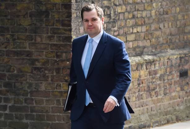 . 09 06 2020. London, United Kingdom. Cabinet meeting. Robert Jenrick, Secretary of State for Housing, Communities and Local Government, arrives at 10 Downing Street this morning.  xGustavoxValientex xi-Imagesx IIM-21249-0002