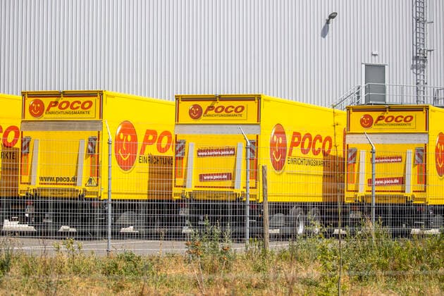 12.06.2020 , KL KaLi Kamp Lintfort , Mehrere Mitarbeiter im Versandzentrum Lager der POCO Einrichtungsmärkte an der Norddeutschlandstraße 1 an Corona erkrankt.
