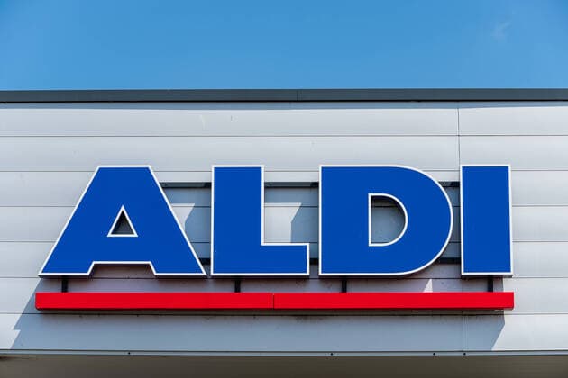 Aldi (Eigenschreibweise ALDI, steht für Albrecht Diskont) bezeichnet die beiden Discount-Einzelhandelsketten Aldi Nord und Aldi Süd Kiel Schleswig-Holstein Deutschland