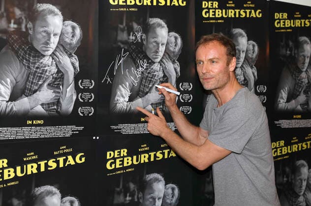 Bilder des Jahres 2020, Entertainment 06 Juni Entertainment Themen der Woche KW25 Mark Waschke bei der Premiere des Kinofilms Der Geburtstag im Luchs Kino am Zoo. Halle Saale, 18.06.2020 *** Mark Waschke at the premiere of the movie Der Geburtstag at the Luchs Kino am Zoo Halle Saale, 18 06 2020 Foto:xR.xStoffelsx xFuturexImage