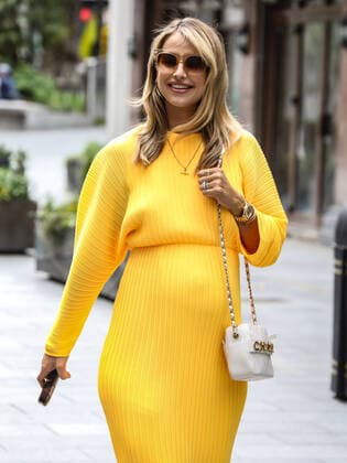 Bilder des Jahres 2020, Entertainment 06 Juni Entertainment Themen der Woche KW25 June 19, 2020, London, United Kingdom: Pregnant Vogue Williams seen departing from the Global Radio Studios in London. London United Kingdom - ZUMAs197 20200619_zaa_s197_067 Copyright: xBrettxCovex