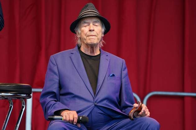 Mit seinem Programm Marc MarshallÕs Welt der Musik, machte der Top-Musiker Halt auf der Buehne im Autokino. Mit dabei Bruder Pascal und Vater Tony Tony Marshall (1938) Mit seinem Programm Marc MarshallÕs Welt der Musik, machte der Top-Musiker Halt auf der Buehne im Autokino. Mit dabei Bruder Pascal und Vater Tony, Deutschland, Karlsruhe, Messeplatz, Autokino, 21.06.2020