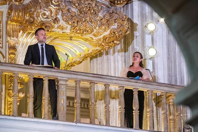kyrgyzstan soprano Katharina Konradi (R) and Spanish tenor Carlos Mena (L) perform during a concert in memory of victims of the coronavirus pandemic at the Cathedral in Granada, southern Spain, 25 June 2020, on occasion of the opening of the 69th International Music Festival in Granada. 69th International Music Festival in Granada !ACHTUNG: NUR REDAKTIONELLE NUTZUNG!  Copyright: xmiguelxangelxmolinax(es-ES)x GRAF7411 20200625-637287250910684742