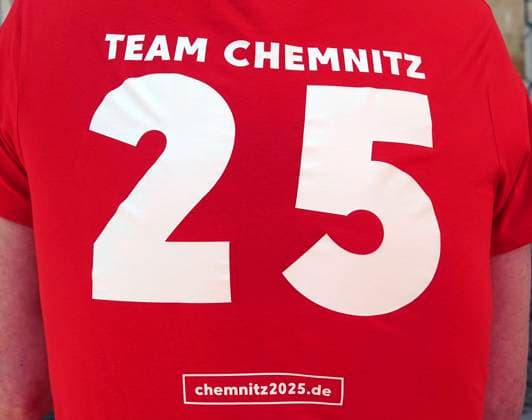 News Bilder des Tages PK_ CWE 27.06.2020, Chemnitz, Innere Klosterstrasse Pressegespräch mit Vertretern der CWE, Wirtschaft und Gastronomen zum Thema: Seite an Seite , Chemnitz will Kulturhauptstadt 2025 werden. Es geht um Zusammenschluss und Zusammenarbeit, um die Innenstadt weiter zu beleben. Chemnitz Sachsen BRD *** PK CWE 27 06 2020, Chemnitz, Innere Klosterstrasse Press conference with representatives of the CWE, business and gastronomy side by side, Chemnitz wants to be the Capital of Culture 2025 Its all about joining forces and cooperation to further revitalise the city centre Chemnitz Sachsen BRD