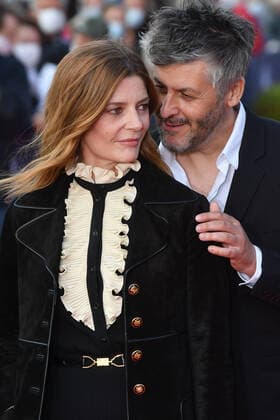 Entertainment Themen der Woche KW27 Bilder des Jahres 2020, Entertainment 06 Juni Entertainment Bilder des Tages 34e Festival de Cabourg. Ceremonie. CHIARA MASTROIANNI. Christophe Honoré. 257092 2020-06-29 Cabourg France  Copyright: xSergexArnalx xStarfacex STAR_257092_086