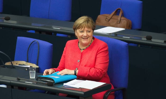 News Bilder des Tages Berlin GER, Berlin, 01.07.20, Fragestunde, dt. Bundestag Bundeskanzlerin Dr Angela Merkel, Befragung der Bundesregierung im Deutschen Bundestag, 01.07.2020, Copyright: xUwexKoch xEibner-Pressefotox EP_ukh