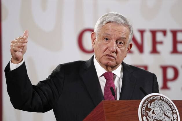 The President of Mexico, Andres Manuel Lopez Obrador, speaks during a morning press conferenceat the National Palace in Mexico City, Mexico, 01 July 2020. Lopez Obrador will meet the American Donald Trump on the afternoon of July 8 at a bilateral work meeting in Washington, Foreign Minister Marcelo Ebrard confirmed on Wednesday. Although he promised more details in the future, the chancellor reiterated that the previous day he received an invitation from the White House for an official work visit. Lopez Obrador and Trump will meet on July 8 in Washington !ACHTUNG: NUR REDAKTIONELLE NUTZUNG!  Copyright: xJosexMendezx MEX3494 20200701-637292210386392316