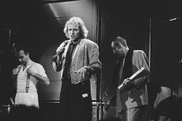 Thommys Pop-Show - 16.12.1983 - Der Showmoderator und deutsche Radio- und Fernsehmoderator sowie Schauspieler Thomas Gottschalk (Mitte) Musiksendung Thommys Pop-Show 16.12.1983, Köln Nordrhein-Westfalen Deutschland *** Thommys Pop Show 16 12 1983 The show host and German radio and television presenter and actor Thomas Gottschalk Mitte Music show Thommys Pop Show 16 12 1983, Cologne North Rhine-Westphalia Germany Copyright: ZIKxImages UnitedArchives00008722 EDITORIAL USE ONLY