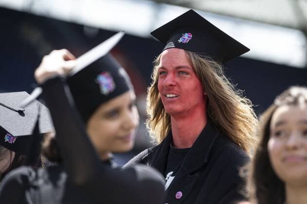 ROTTERDAM - Leerlingen ontvangen hun diploma in De Kuip. Wegens de maatregelen rondom het coronavirus vindt de diplomauitreiking van Het Lyceum Rotterdam op aangepaste wijze plaats. ANP PIETER STAM DE JONGE Copyright: xHollandsexHoogtex xxANPx x416831338x