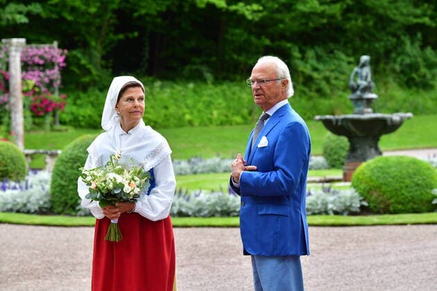 News Bilder des Tages BORGHOLM 2020-07-10 Queen Silvia and King Carl Gustaf at the presentation of the Öland Inhabitant of the Year award at Solliden July 10, 2020. Borgholm Sweden x10030x  Copyright: xJonasxEkströmer TTx OLAND INHABITANT OF THE YEAR