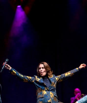 Entertainment Bilder des Tages Sommer Jazz 2020 paa Plaenen i Tivoli loerdag den 11. juli 2020 med Kaya Brüel og Michael Caroee og Tivolis Big Band samt gaester Mads Mathias og Miriam Mandipira. Sommer Jazz 2020, afvikles som erstatning for Copenhagen Jazz Festival, der er aflyst paa grund af Coronakrisen Covid-19. , Copenhagen  Copyright: TorbenxChristensen TorbenxChristensenx COP201 spdk20200712-014951-L